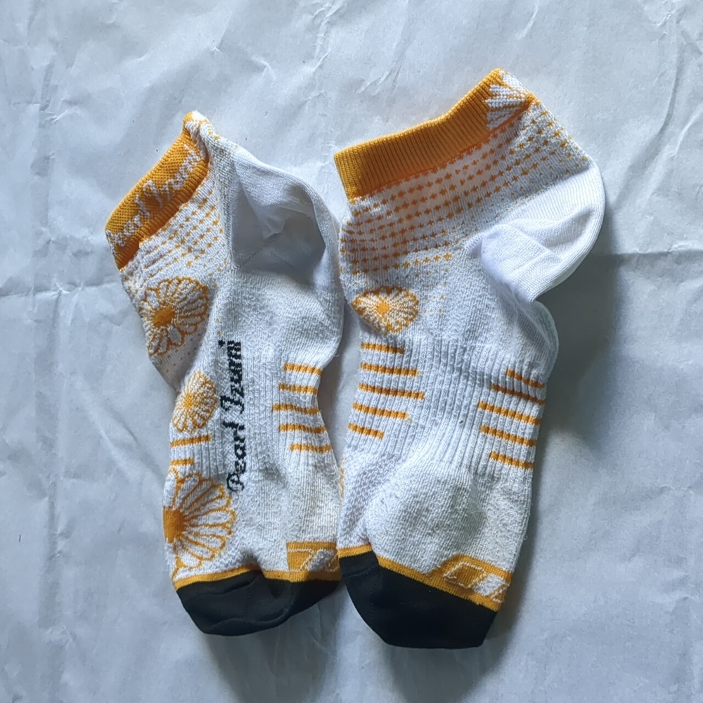 Pearl Izumi Socks Floral Medium